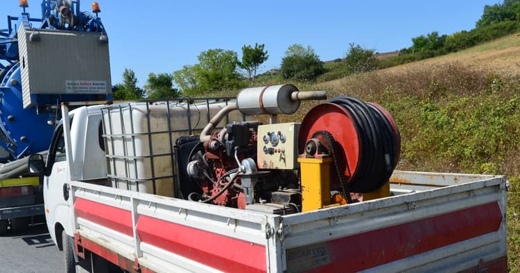 Mutfak ve Lavabo Gideri Neden Tıkanır?